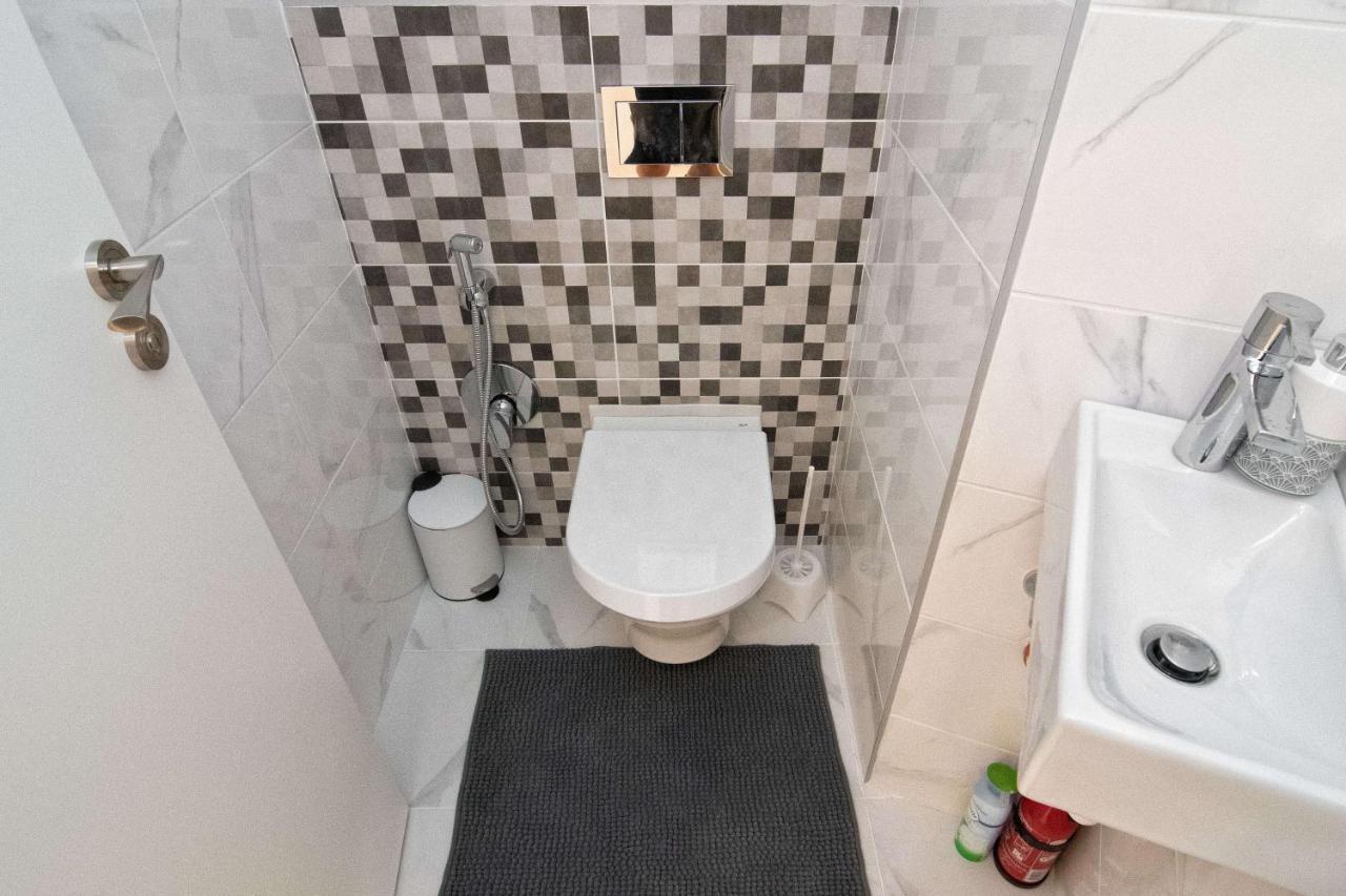 Luxury City Center Two Bedroom Apartment Close To Beach 瓦爾納 外观 照片